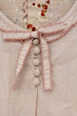 画像2: PINK HOUSE / 薔薇ブーケプリントエプロンデザインワンピース  ピンク O-26-06-11-045-LO-OP-OW-OS (2)