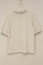 画像3: Fi.n.t / チェーンステッチロゴ刺繍ポロシャツ F シロ O-26-06-11-006-CA-TS-OW-OS (3)
