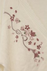 画像2: axes femme / SAKURA刺繍ショートカーディガン  シロ O-26-06-13-077-AX-TO-IG-OS (2)