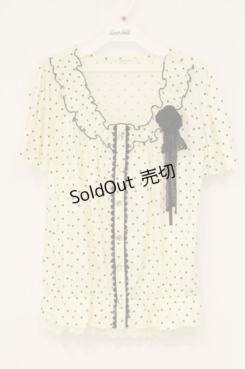 画像1: axes femme / コサージュ付きドットトップス M アイボリー O-26-06-14-1052-AX-TO-IG-OS (1)