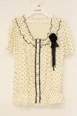 画像1: axes femme / コサージュ付きドットトップス M アイボリー O-26-06-14-1052-AX-TO-IG-OS (1)