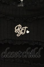 画像2: Rojita / ロゴ刺繍デコルテ開きリブ　トップス F クロ O-26-06-14-1097-LO-TO-OW-OS (2)
