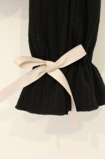 画像3: Rojita / ロゴ刺繍デコルテ開きリブ　トップス F クロ O-26-06-14-1097-LO-TO-OW-OS (3)