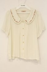 画像1: Amavel / 刺繍入り半袖ブラウス  クリーム O-26-06-18-028-CA-BL-IG-OS (1)