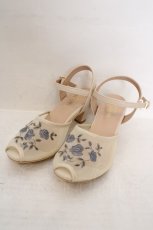 画像1: an another angelus / ローズ刺繍メッシュサンダル S アイボリー×ブルー O-26-06-19-050-CA-SH-OW-OS (1)