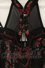 画像2: Ozz oneste / 枝垂れ桜刺繍ビスチェキャミソール  レッドｘブラック O-26-06-20-1003-OO-TO-YM-OS (2)