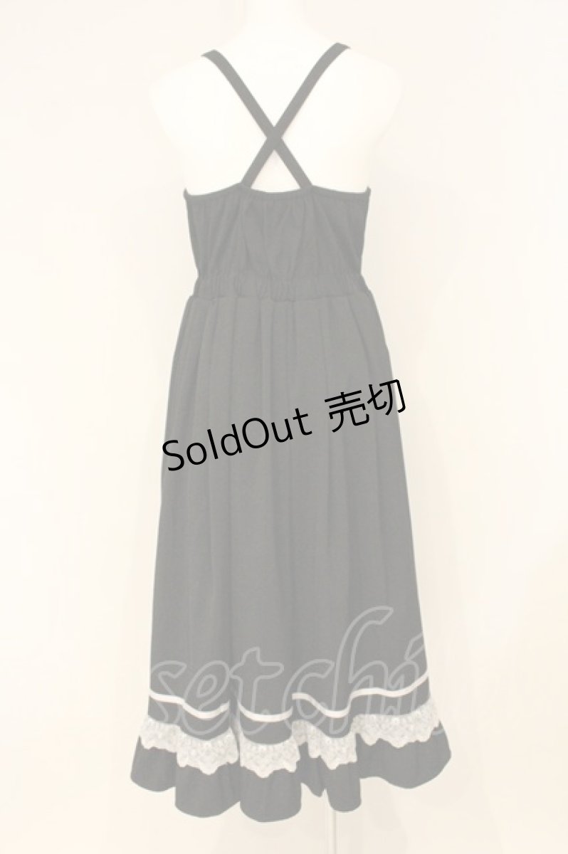 画像4: axes femme POETIQUE / フリルデザインキャミワンピース  クロ O-26-06-20-065-AX-OP-IG-OS (4)