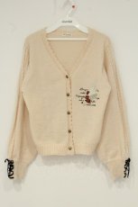 画像1: axes femme / ディテクティブ刺繍ニットカーディガン F アイボリー O-26-06-20-070-AX-TO-IG-OS (1)