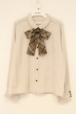 画像1: axes femme / リボンタイ付プチフリルブラウス L ベージュ×ブラウン O-26-06-20-071-AX-BL-IG-OS (1)