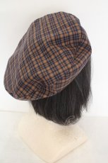 画像2: axes femme POETIQUE / チェック柄ベレー帽  ネイビー系 O-26-06-21-022-AX-AC-OW-OS (2)