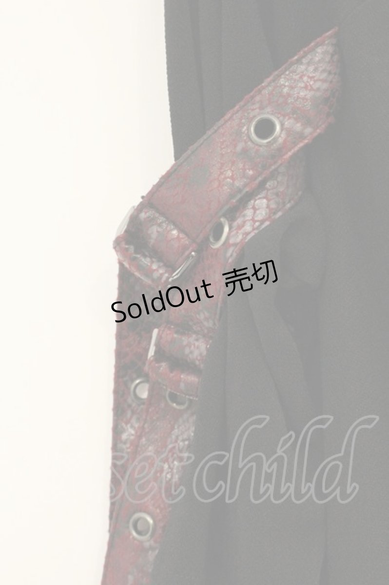 画像2: Qutie Frash / バックメッシュオフショルTシャツ  ブラック×レッド O-26-06-22-034-QU-TO-OW-OS (2)