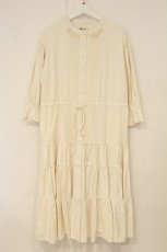 画像1: INGEBORG / ライトオンスデニムワンピース  オフシロ O-26-06-25-061-LO-OP-IG-OS (1)