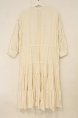 画像4: INGEBORG / ライトオンスデニムワンピース  オフシロ O-26-06-25-061-LO-OP-IG-OS (4)
