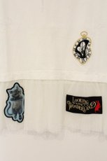 画像2: PINK HOUSE / CHELSEA　鏡の国のアリスコラボ　ワッペン使いプルオーバー 3(M) シロ O-26-06-27-043-LO-TO-OW-OS (2)