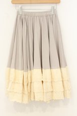 画像1: Favorite / コットン3段フリルペチスカート M~L グレー×キナリ O-26-06-27-060-LO-SK-OW-OS (1)