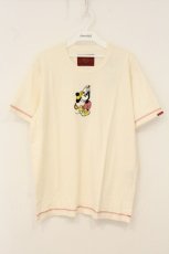 画像1: Karl Helmut / Disneyコラボ ミニー刺繍Tシャツ 3(M) アイボリー O-26-06-29-065-EL-TS-IG-OS (1)