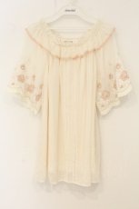 画像1: axes femme / 刺繍袖楊柳シフォンチュニック M キナリ O-26-06-29-077-AX-OP-OW-OS (1)