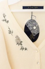 画像2: an another angelus / ローズ刺繍リブニットカーディガン F オフシロ O-26-07-02-054-CA-TO-OW-OS (2)