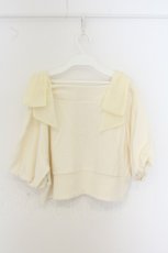 画像3: F&A / ショルダーシアーリボンオフショルトップス  アイボリー O-26-07-02-072-CA-TO-IG-OS (3)