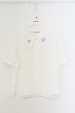 画像1: Fi.n.t / リトルローズ刺繍カットワーク衿ブラウス  しろ O-26-07-02-076-CA-BL-IG-OS (1)
