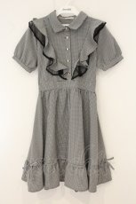 画像1: axes femme POETIQUE / ラッフルフリルワンピース  シロ×クロ O-26-07-03-043-AX-OP-IG-OS (1)
