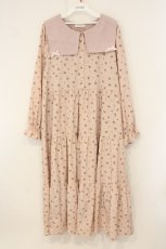 画像1: m petit by misako / スクエア襟花柄ワンピース 5L ピンク O-26-07-03-048-LO-OP-IG-OS (1)