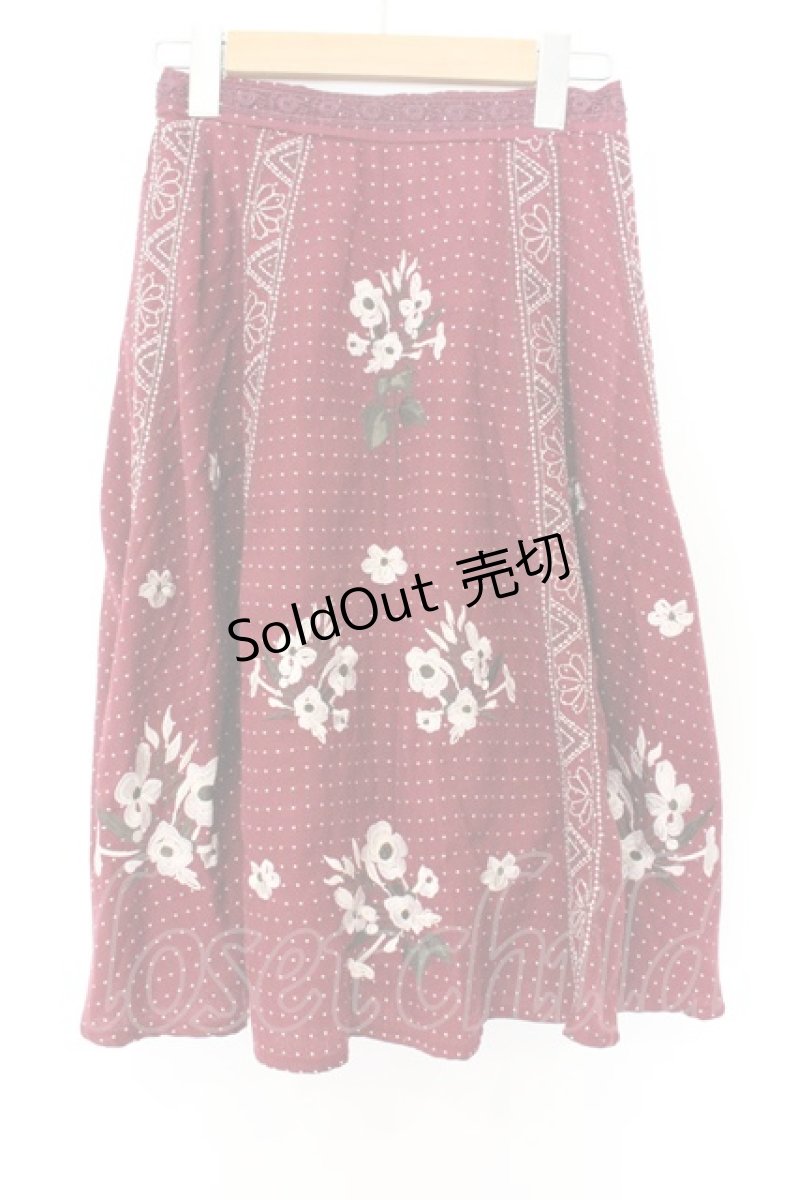 画像1: axes femme / ドット柄×お花刺繍入りスカート M ワイン O-26-07-04-029-AX-SK-OW-OS (1)