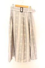 画像1: axes femme / ベルト付オーナメント柄スカート M グレー系 O-26-07-04-030-AX-SK-OW-OS (1)