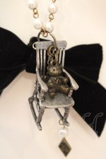 画像1: metamorphose / ロッキングチェアーネックレス  シルバー×パール×クロ O-26-07-05-1047-ME-AC-IG-OS (1)