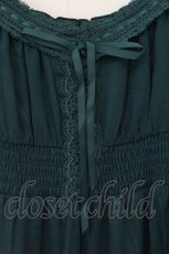 画像2: axes femme POETIQUE / オフショルティアード長袖ワンピース M グリーン O-26-07-05-069-AX-OP-OW-OS (2)