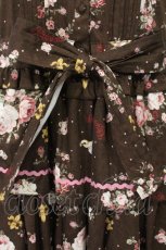 画像3: Physical Drop / 3段フリルワンピース  ブラウン エンジェルブーケ柄 O-26-07-05-006-LO-OP-IG-OS (3)