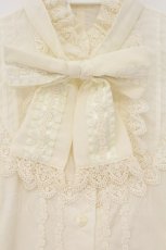画像2: Innocent World / サテンフリルリボンブラウス L 生成り O-26-07-05-015-IW-BL-IG-OS (2)