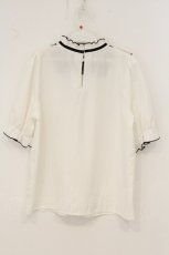 画像3: Lovely Tency / デコルテレース切替プルブラウス M シロ×クロ O-26-07-06-087-LO-BL-OW-OS (3)
