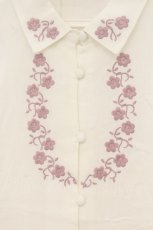 画像2: Fi.n.t / 小花刺繍5分袖シャツ F オフシロ×ピンク O-26-07-07-092-CA-BL-OW-OS (2)