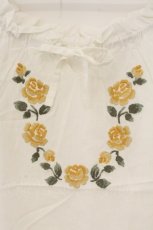 画像2: Fi.n.t / サークルフラワー刺繍オフショルブラウス F オフシロ O-26-07-07-094-CA-BL-OW-OS (2)
