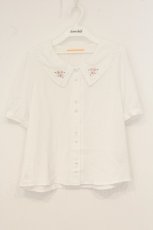 画像1: Fi.n.t / リトルローズ刺繍カットワーク衿ブラウス F シロ O-26-07-07-105-CA-BL-OW-OS (1)
