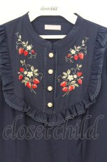 画像2: axes femme POETIQUE / ブロッキングベリー刺繍ワンピース M ネイビー O-26-07-08-019-AX-OP-IG-OS (2)