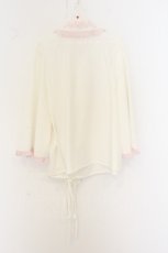 画像3: axes femme kawaii / 衿レース付き和風ブラウス  シロ×ピンク O-26-07-08-026-AX-BL-IG-OS (3)