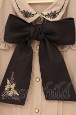 画像2: axes femme / バラブーケ刺繍リボンブラウス L ラベンダーグレー O-26-07-10-091-AX-BL-OW-OS (2)