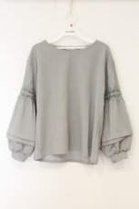 画像1: axes femme / レース切替ボリューム袖プルオーバー M グリーン O-26-07-13-041-AX-TO-OW-OS (1)