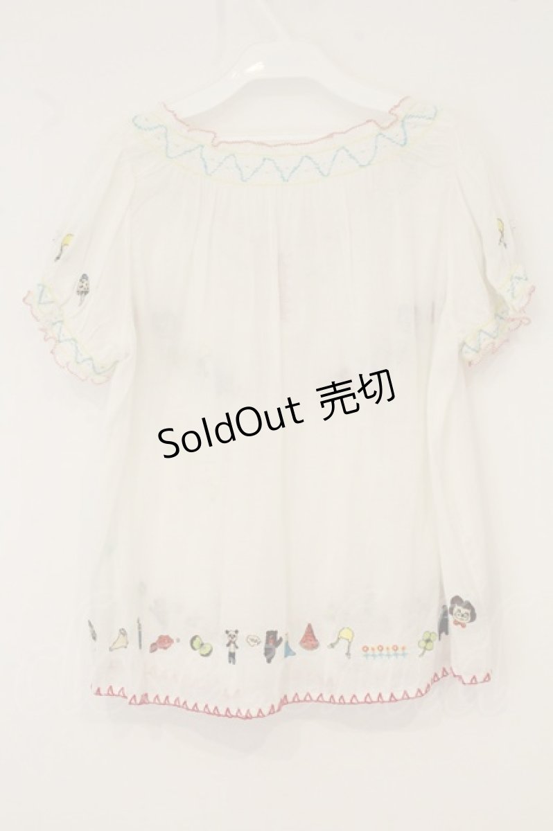 画像4: Franche Lippee / スモック刺繍ブラウス  オフシロ×マルチ O-26-07-14-013-LO-BL-IG-OS (4)