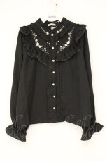 画像1: axes femme / 桜刺繍スタンドブラウス M クロ O-26-07-15-044-AX-BL-OW-OS (1)