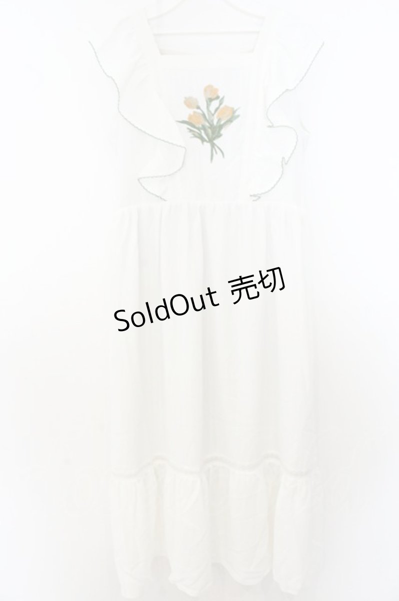 画像1: Fi.n.t / アートフラワー刺繍ショルダーフリルワンピース F オフシロ O-26-07-21-1012-CA-OP-OW-OS (1)