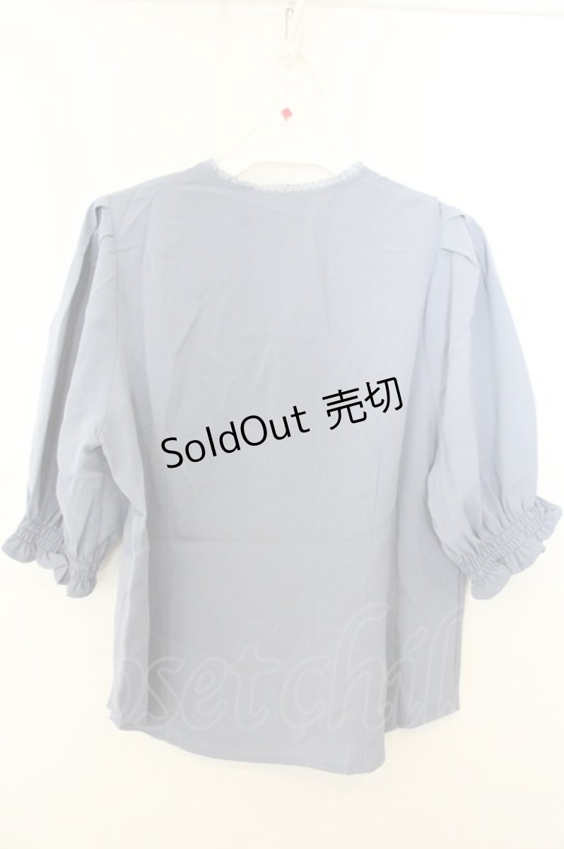 画像2: an another angelus / ダイヤ開きローズ刺繍ブラウス F サックス O-26-07-21-1018-CA-BL-OW-OS (2)