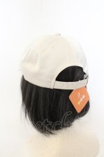 画像2: Fi.n.t / ロゴ刺繍サテンキャップ F アイボリー O-26-07-21-1037-CA-AC-OW-OS (2)