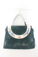 画像1: an another angelus / サークルフラップ刺繍台形バッグ F グリーン O-26-07-21-1041-CA-BG-OW-OS (1)