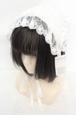 画像1: metamorphose / バラモチーフつきチュールレースヘッドドレス  オフシロ O-26-07-22-011-ME-AC-IG-OS (1)
