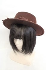 画像1: axes femme / 巻きバラブーケポークパイ 57.5cm ブラウン O-26-07-22-030-AX-AC-OW-ZTK066 (1)