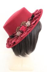 画像2: axes femme / 巻きバラブーケポークパイ 57.5cm ワイン O-26-07-22-035-AX-AC-OW-OS (2)