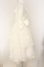 画像4: metamorphose / 【プラスサイズ】Mellifluous フロントあきフリルジャンパースカート サイズ2 シロ O-26-07-24-050-ME-OP-IG-OS (4)